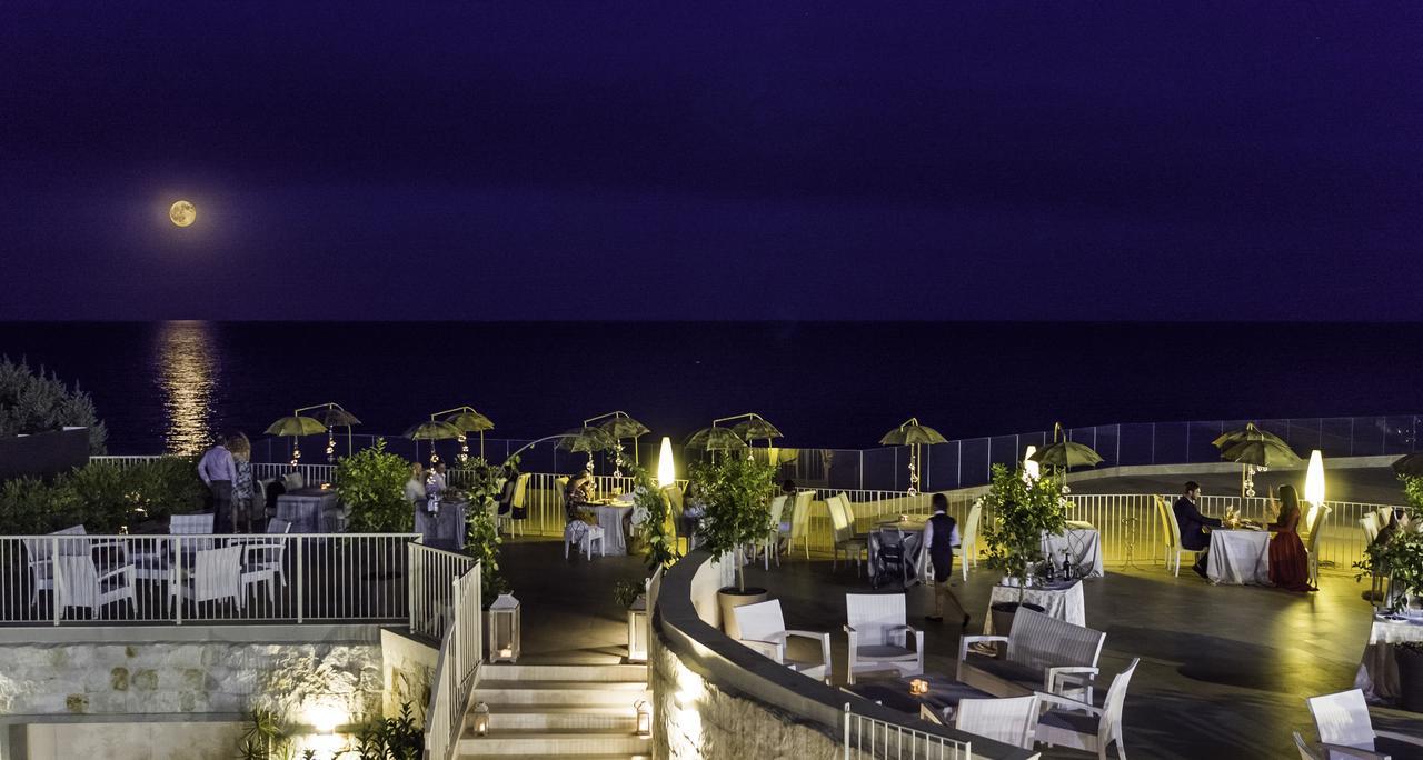 Forte Village Resort - Villa Del Parco & Spa Santa Margherita di Pula Buitenkant foto